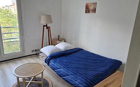 Studio Porte De Paris